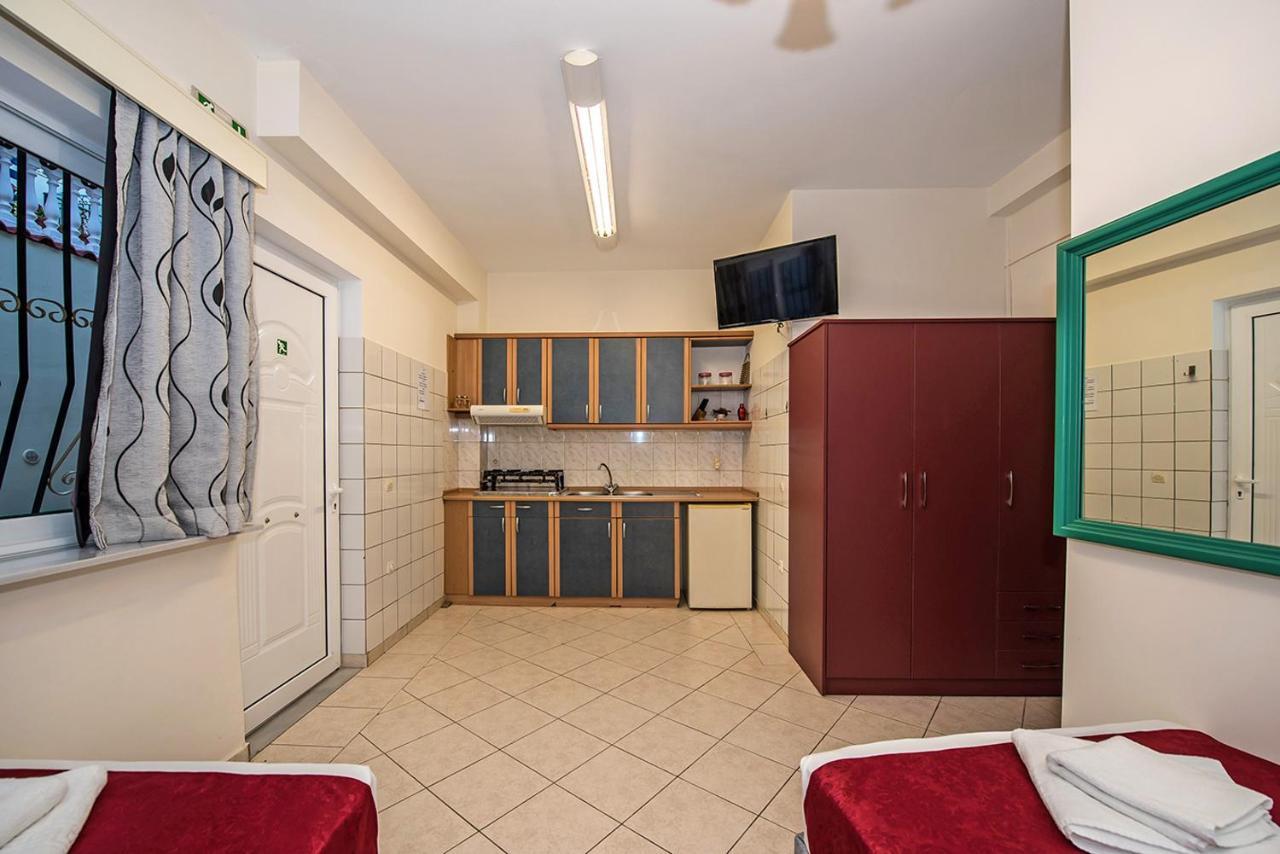 Andretina Sea View Apartments 티실리비 외부 사진